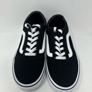 Vans Ward Low Top Skate Sneaker Women's Black Canvas Lace-Up Comfort Size 8